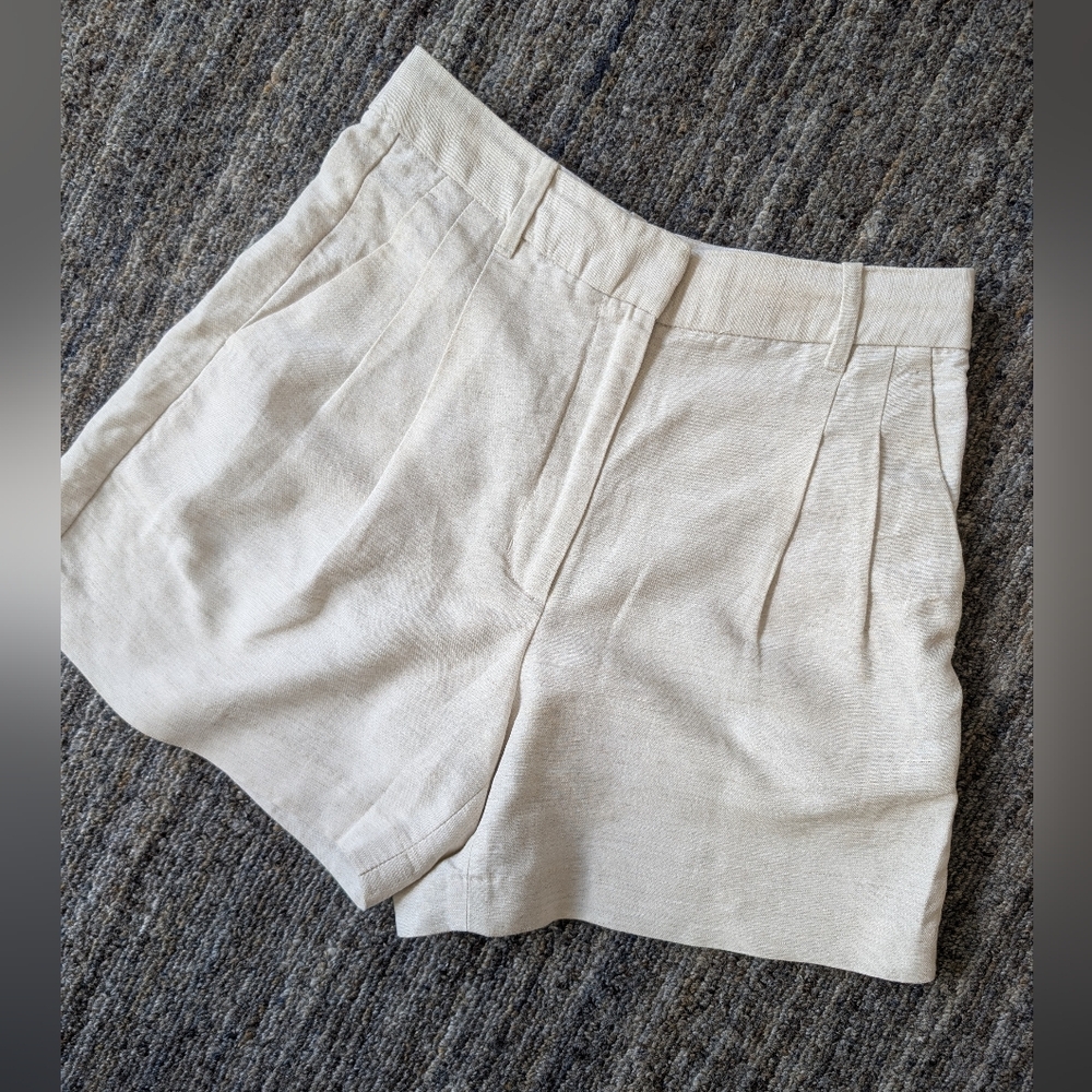 Aritzia Wilfred Linen Effortless Shorts size 6